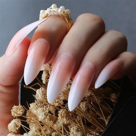 Chiêm Ngưỡng Mẫu Ombre Nails Airbrush được Yêu Thích Nhất