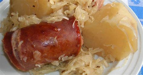 Polish sausage, Sauerkraut and potatoes ( CROCKPOT ) • Delish Club