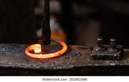 1,088 Blacksmith Bend Images, Stock Photos & Vectors | Shutterstock