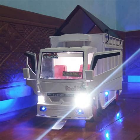 Kayu Oleng Truck Miniature Truck Oleng Wood Full Door Opening Lights