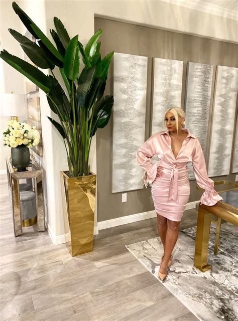 Lifestyle Influencer Tamara Bradshaw Gives Tips For Spring Home