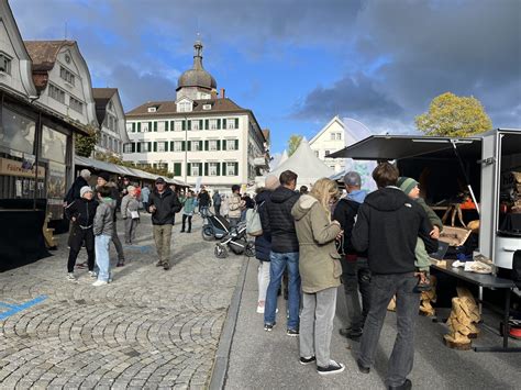 Buntes Treiben An Der G Ser Chilbi Appenzell Ch