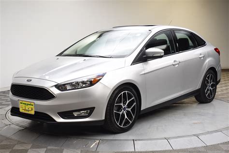 Pre Owned 2017 Ford Focus Sel 4d Sedan In Barberton 1c197116a Fred Martin Superstore