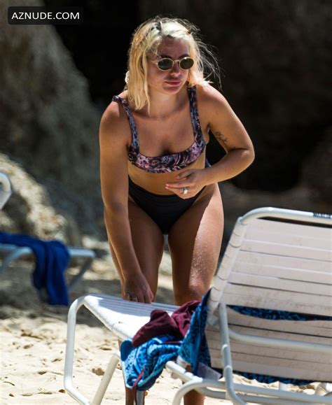 JESSICA WOODLEY Nude AZNude