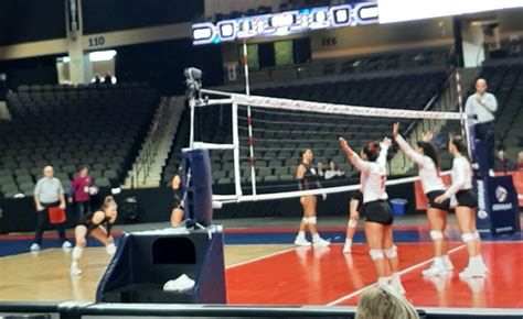 POOL PLAY CONTINUES AT NAIA VOLLEYBALL TOURNEY KSCJ 1360