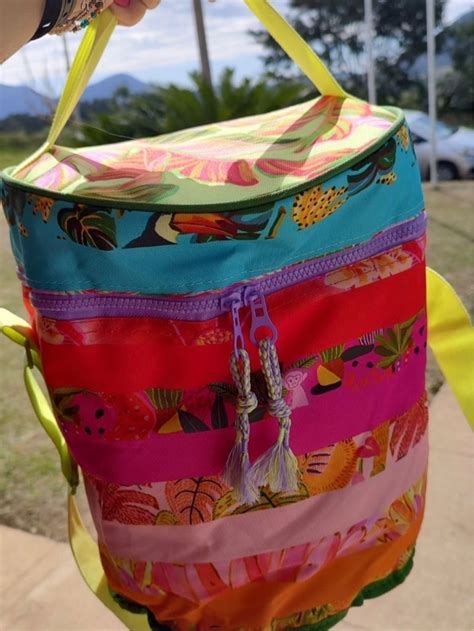 Bolsa Térmica Farm Fica Frio Dança de Cor Colorido Verão Grande