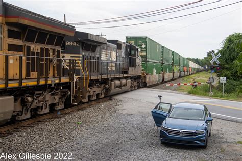 NS 9942 NS D9 44CW 9942 Trails On The NS 203 26 At Mount H Flickr