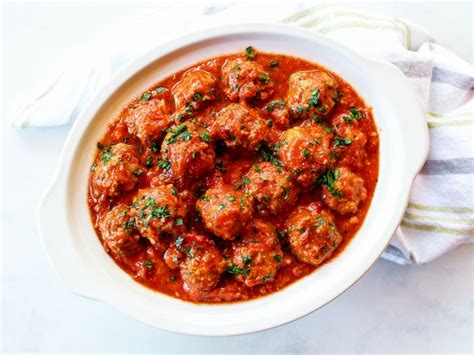 Slow Cooker Turkey Meatballs In Marinara The Whole Cook Slow Cooker