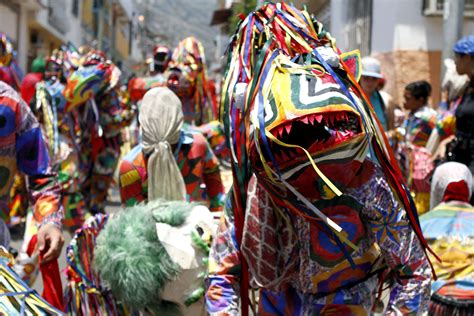 En Fotos Estas Son Las Cofrad As De Los Diablos Danzantes De Corpus