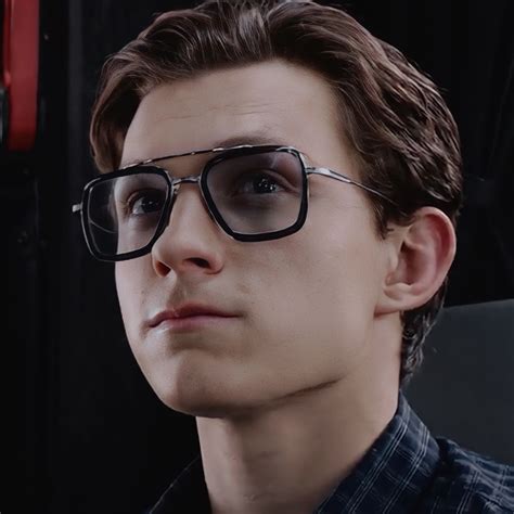 Spidermanfarfromhome Marvel Peterparker Tomholland Mary Stuart