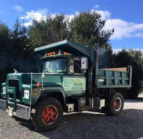 Mack Single Axle Dump Truck 237hp 5spd Super Strong Running Truck 6