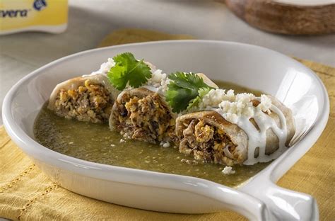 Burrito De Huevo Con Machaca Aguacate Comino Y Crema El Heraldo De