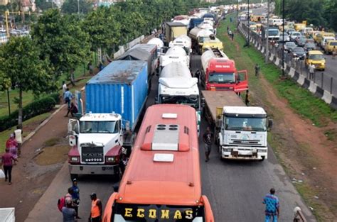 Frsc Diverts Traffic At Lagos Ibadan Expressway Over Rehabilitation Works