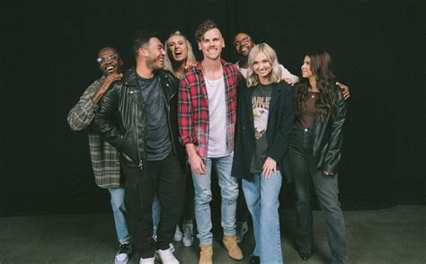 Elevation Worship Lan A Novo V Deo Colabora O De Chandler Moore