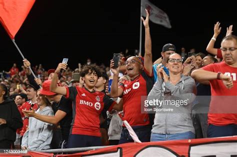 Toronto Fc Fans Photos And Premium High Res Pictures Getty Images