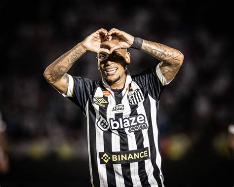 S O Paulo E Santos Estreiam Vit Ria No Paulist O Botafogo Vence