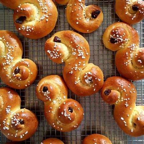 Lussekatter (Saffron Buns) | The Gourmandise School