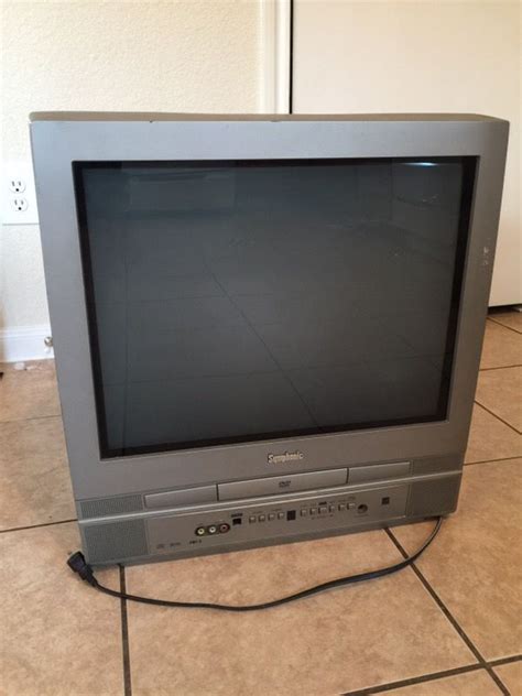 Symphonic 20 CRT Color TV DVD Combo 20 Inch Flat CRT Color TV Retro