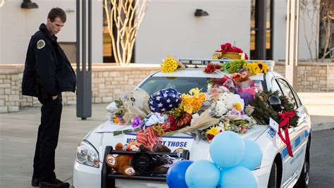 Photos: Tributes pour in for fallen Nashville Officer Eric Mumaw