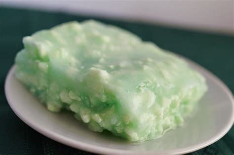 Lime Jello With Pears And Cottage Cheese