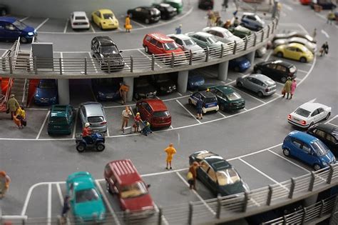 Miniature Modèle Parking à Plusieurs étages Parc Auto Jouets