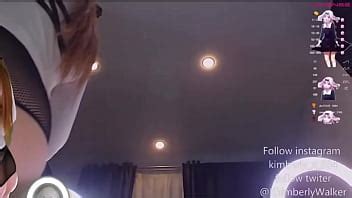 Culo Apretado Monta Consolador Con Buttplug XVIDEOS