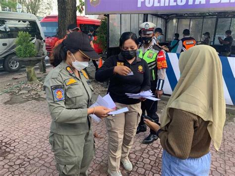 Hari Kedua Ppkm Darurat Tim Yustisi Bina Orang Pelanggar Prokes