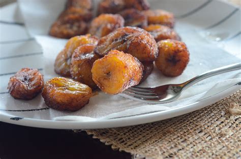 Platanos Maduros Recipe - Fried Plantains - The Gifted Gabber