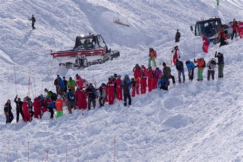 French Alps Avalanche Kills At Least Four Skiers Nbc News