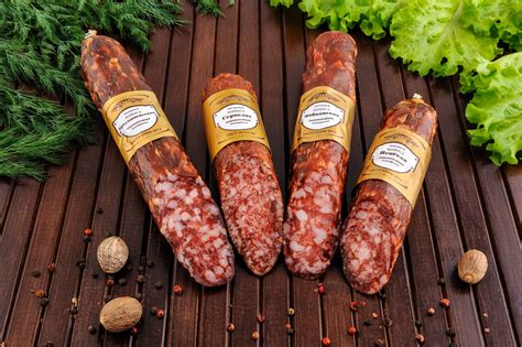 Колбасы и мясные деликатесы "Крутое"