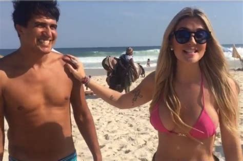 Ex Bbb Aline Curte Dia Na Praia E Mostra Novas Pr Teses