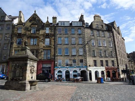 Gorgeous Grassmarket Apartment Has Internet Access And Central Heating