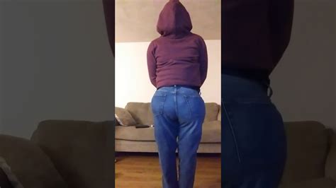 Friend Shaking Her Booty Youtube