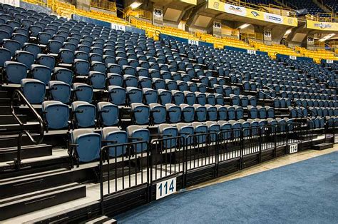 UTC McKenzie Arena with Irwin Seating model 4500 telescopic bleachers ...