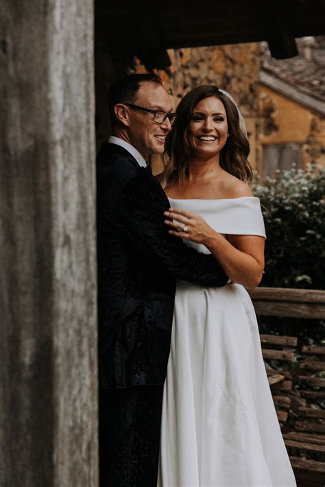 Christie Hayes And Justin Coombes Pearce Romantic Byron Bay Elopement