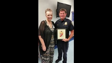 Roanoke Rescue Mission honors Roanoke City Police Chief