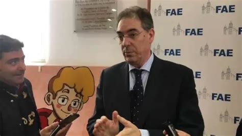 Miguel Ángel Benavente reelegido por unanimidad presidente de FAE