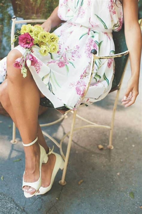 How To Accessorize A Floral Dress 18 Ideas With Pictures