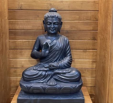 Black Stone Buddha Statue Craftsmanship Bedecking