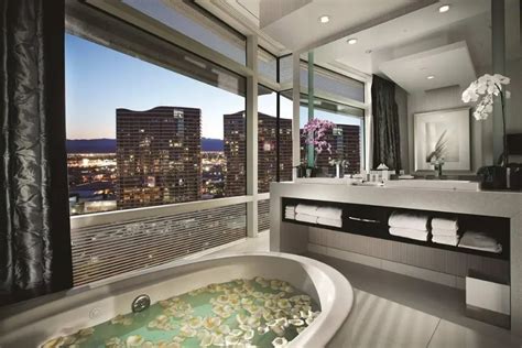 5 best hotels with Jacuzzi