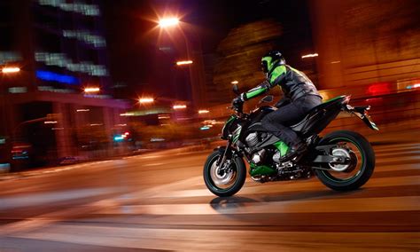 KAWASAKI Z800 (2013-2014) Specs, Performance & Photos - autoevolution