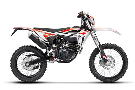 First Look 2023 Beta RR Enduro 125 Four Stroke New Chinese Engine