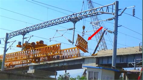 Girder Laouncher Dibongkar Pemasangan Girder Flyover Cibiru Tuntas