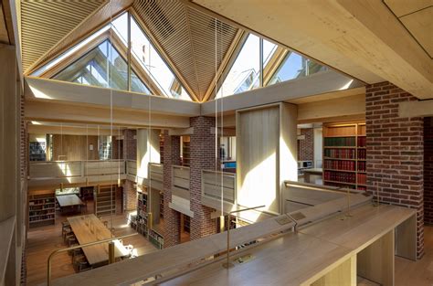 Gallery of Magdalene College Library / Niall McLaughlin Architects - 26