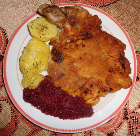 Kotlet Schabowy Z Ko Ci Ziemniaki I Buraczki Przepis