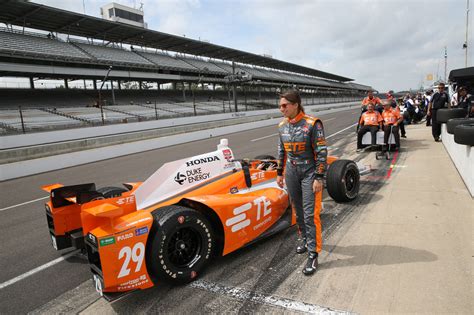 Paretta Autosport, Simona de Silvestro announce Indy 500 entry ...