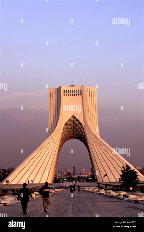 Azadi Turm Oder King Memorial Tower Wahrzeichen Der Stadt Und Markiert