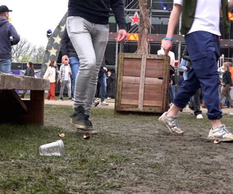 Nieuw Statiegeld Systeem Op Bekers Bij Paaspop Succes Video Omroep