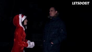 Gorgeous Brunette Lullu Gun Has Fun With Amateur Guys On Christmas