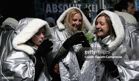 99 Absolut Icebar Bar Opens In London Photos And High Res Pictures